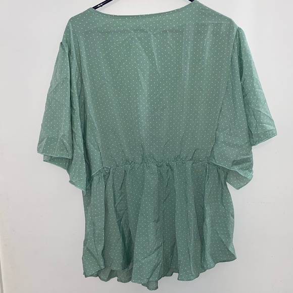 Shein 4XL Mint Green Short Sleeved V-Neck pullover Top Blouse with Elastic Waist - Picture 3 of 4